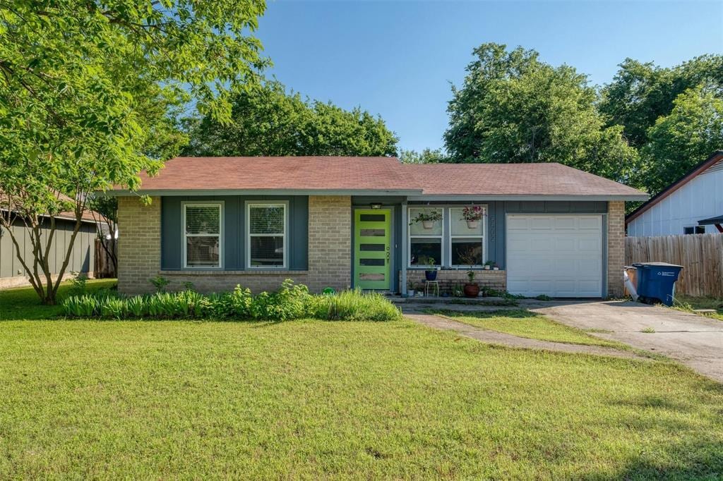 Primary Photo - 5502 Burgundy Dr