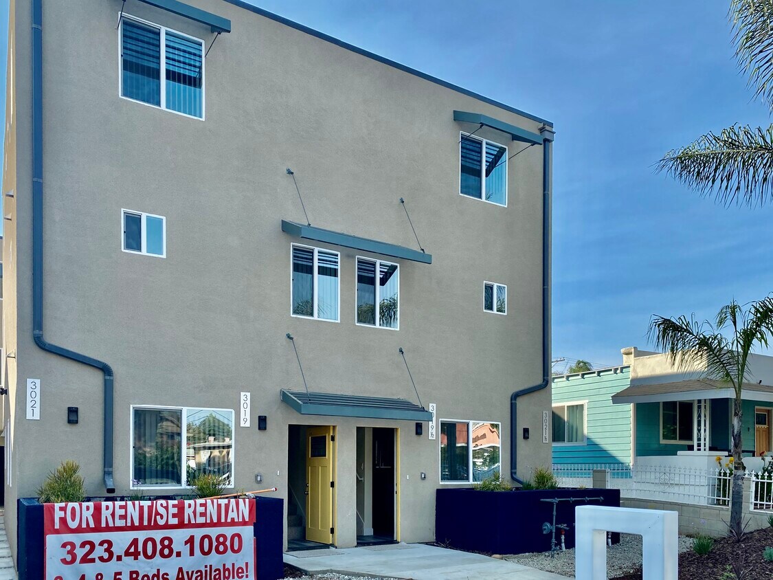 Primary Photo - 3019 Raymond Ave