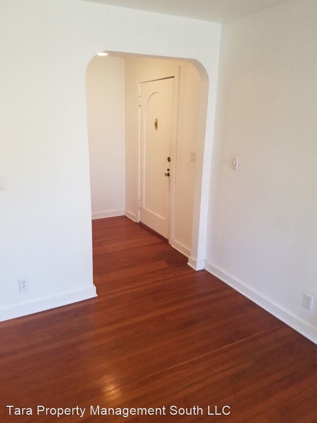Building Photo - 2 br, 1 bath House - 1352 E. Shoreview Drive
