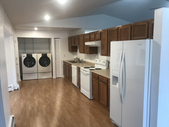 Building Photo - 25819 Berryhill Rd
