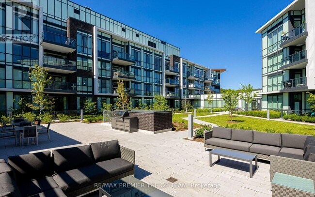 Building Photo - 415 Sea Ray Ave