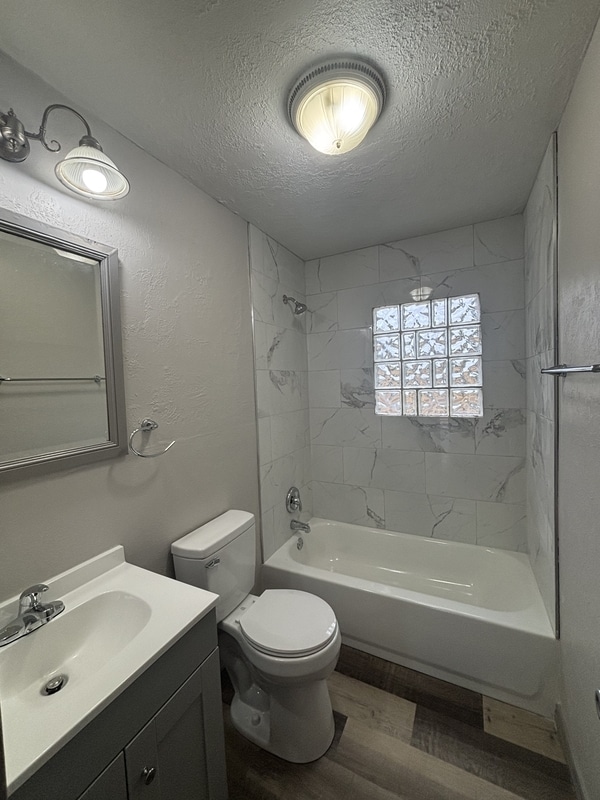 Building Photo - 310 Monroney Dr