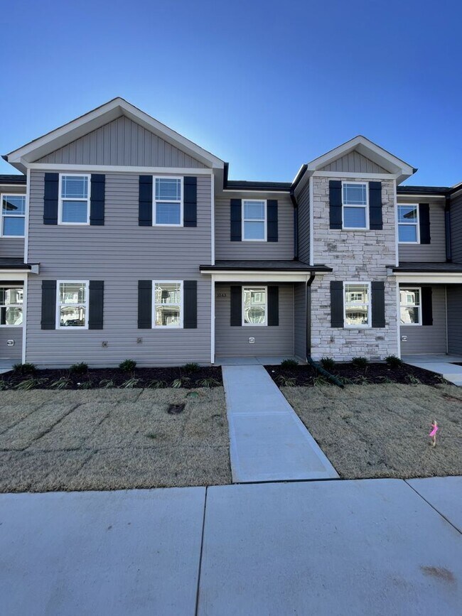 Building Photo - 1043 Peony Ln