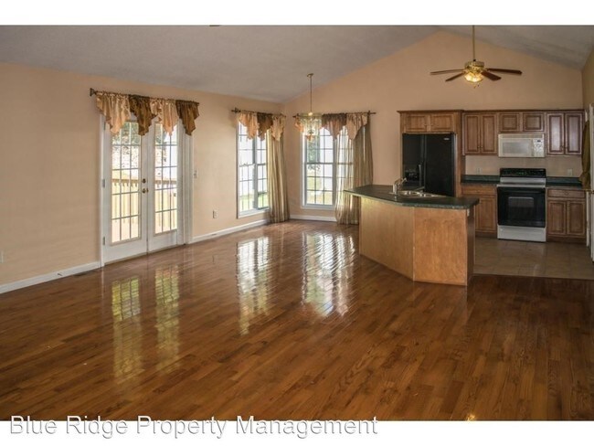 Building Photo - 1012 Sunrise Valley Dr