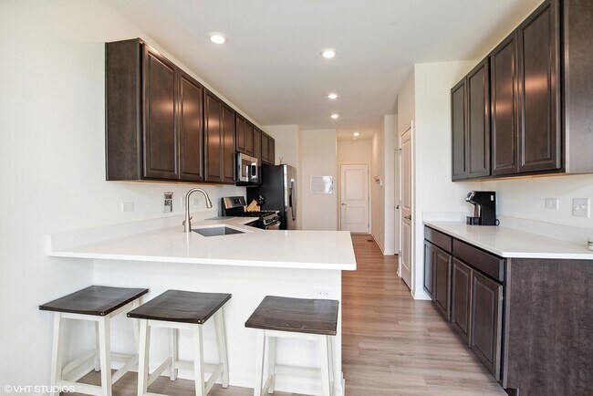 Foto del edificio - 25001 McCormick Way