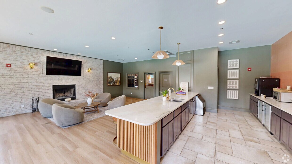 Photo - Yugo Flagstaff Grove Apartments