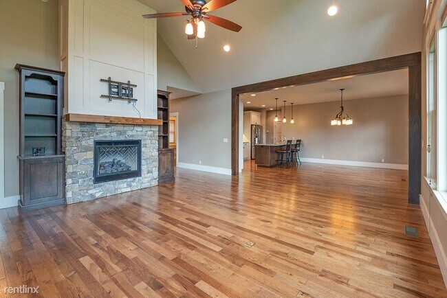 Building Photo - 3 br, 2.5 bath House - 87 Gibson Road