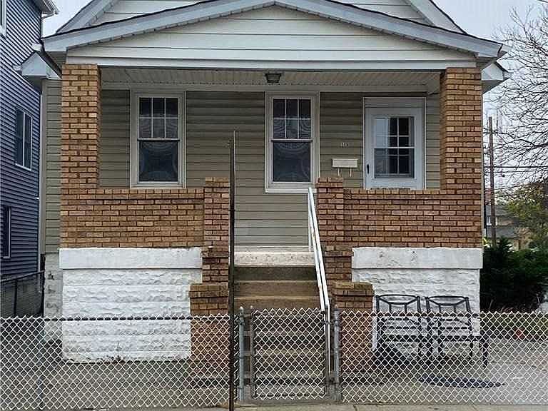 Primary Photo - 105 Minnesota Ave