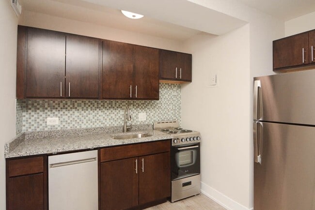 Foto del edificio - 448 W Wellington Ave