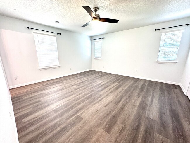 Foto del edificio - 3412 Biltmore Way