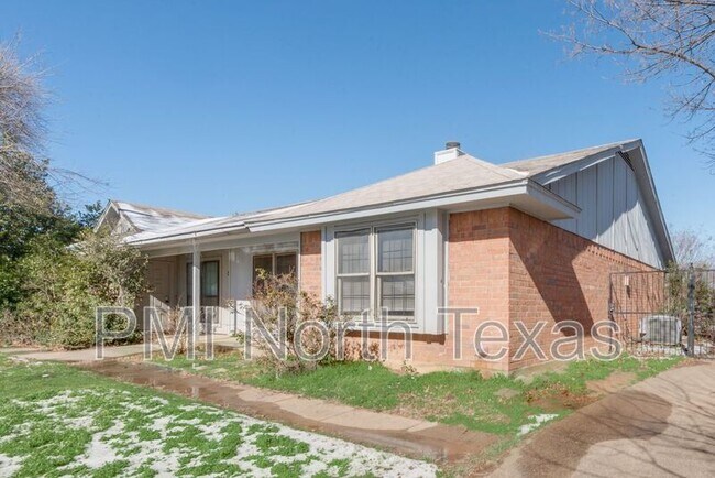 Building Photo - 500 Augustine Dr