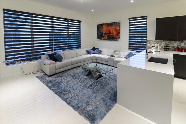 Foto del edificio - 10501 NW 66th St