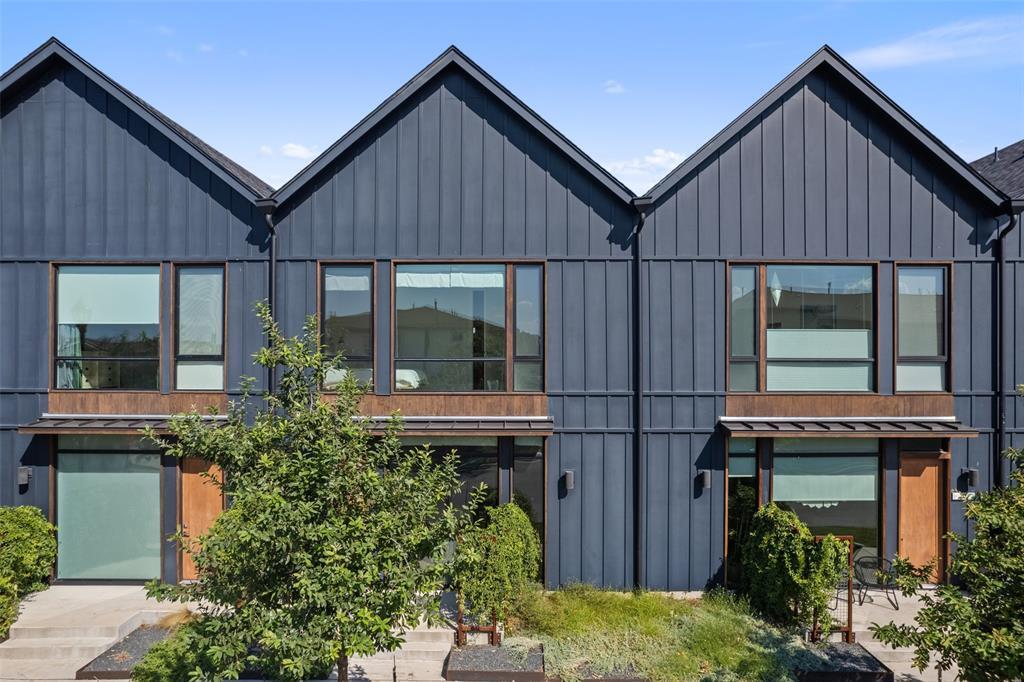 Foto principal - 4725 Vaughan St