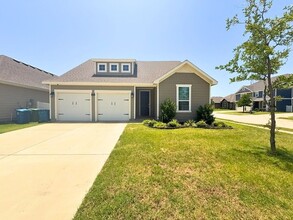 Building Photo - 8978 Fair Oaks Dr