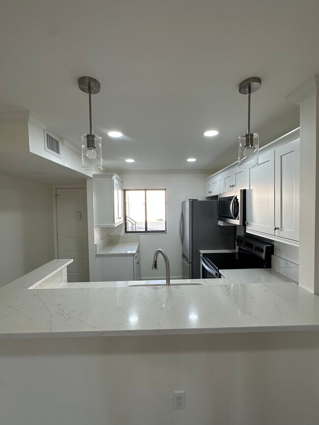 Foto del edificio - 401 Airport Ave E