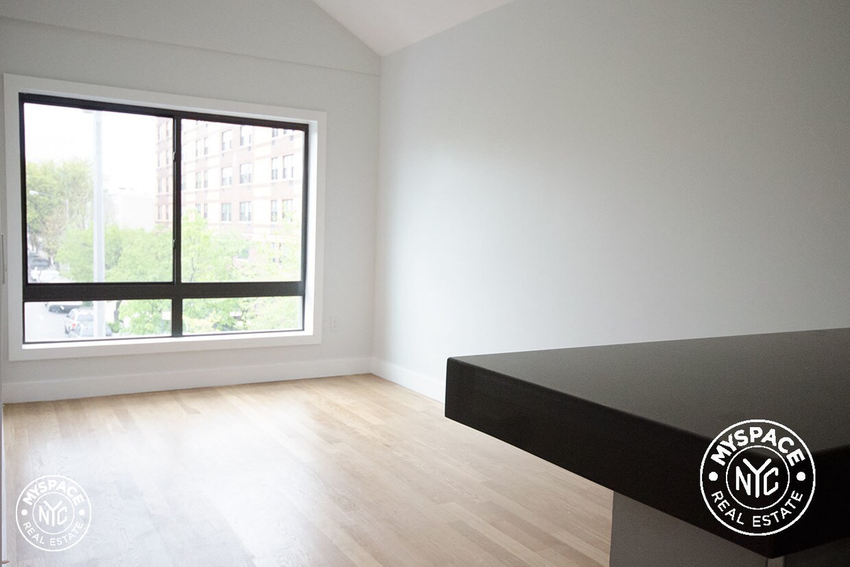 Foto principal - 28 Grove St