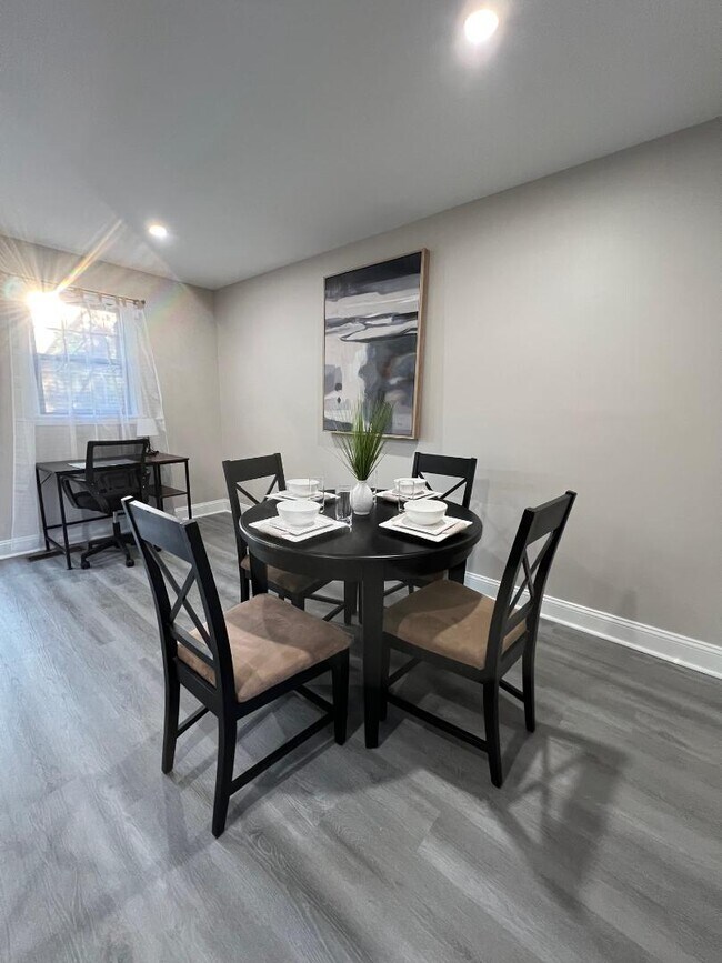 Building Photo - 4800 Lancaster Pike