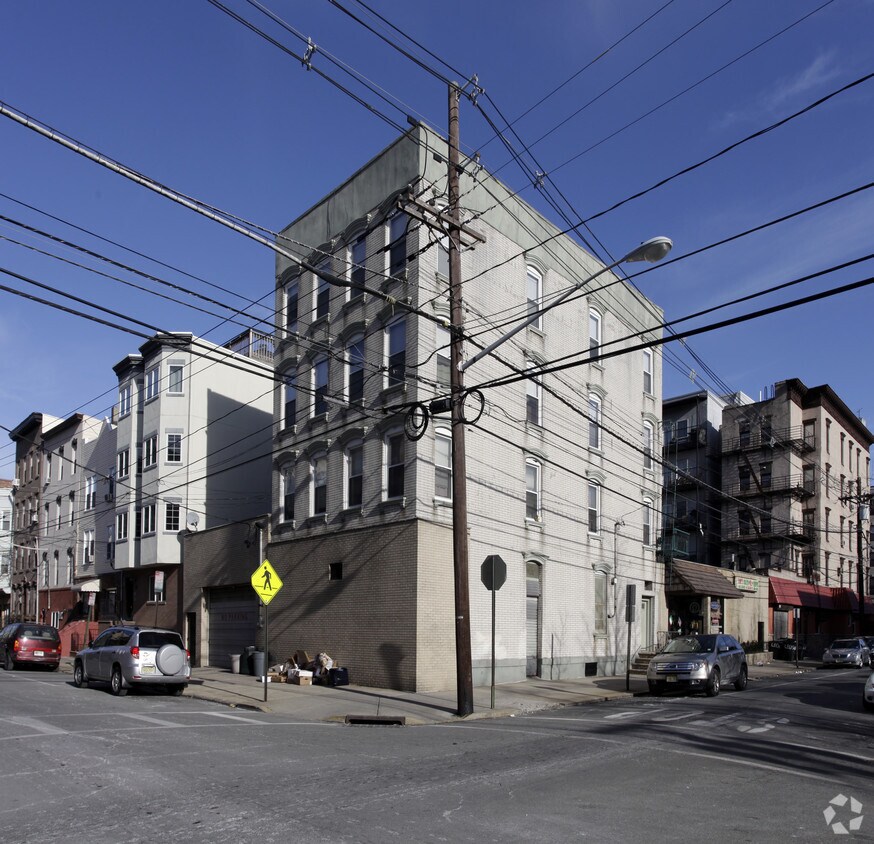 201 Adams St, Hoboken, NJ 07030 Apartments in Hoboken, NJ