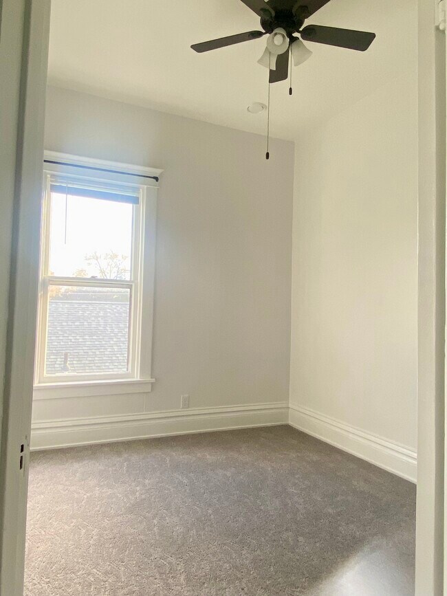 421 W Bremer Ave Unit 421, Waverly, IA 50677 Apartments in Waverly