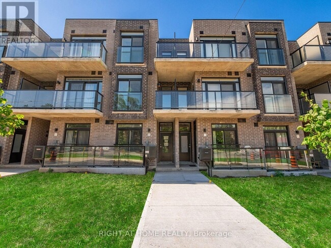 Building Photo - 260 Finch Ave E
