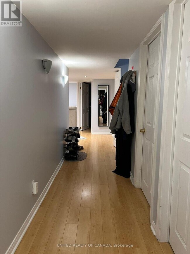 Photo du bâtiment - 108 Maroon Dr