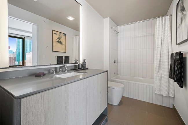 Foto del edificio - 101 E Roosevelt Rd