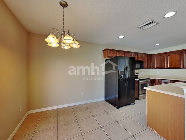 Foto del edificio - 12109 Tree Haven Ave