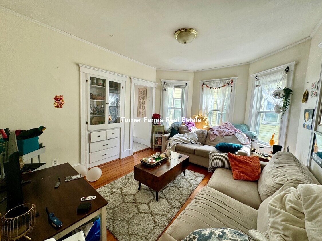 Primary Photo - 101 Heath St