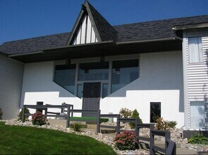 Building Photo - 1125 Ted Dr