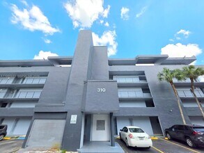 Building Photo - 310 Fontainebleau Blvd