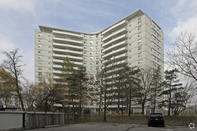 Building Photo - Baroness Apartments