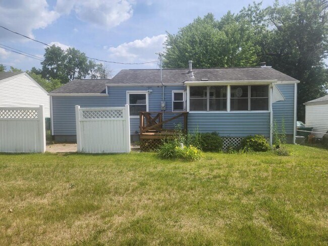 Foto del edificio - 1237 Bakewell Dr