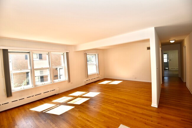 Building Photo - 1620 McGovern St