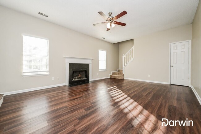 Foto del edificio - 3483 Riverview Chase Dr