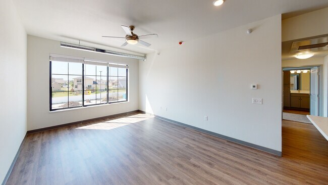 Foto del edificio - 1520 NW Irvinedale Dr