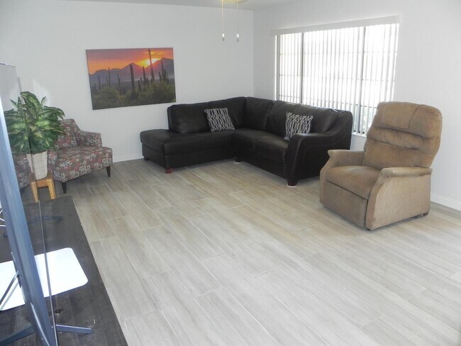 Foto del edificio - 19911 N 146th Way