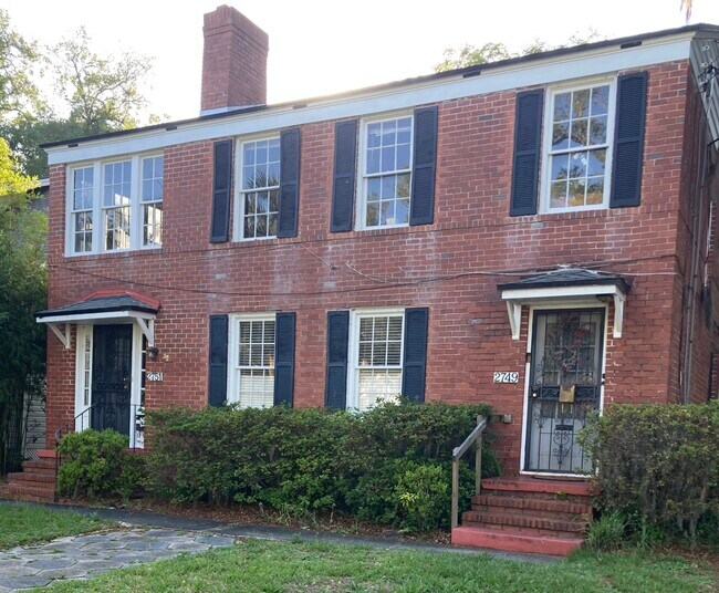 Foto del edificio - 2751 Oak St