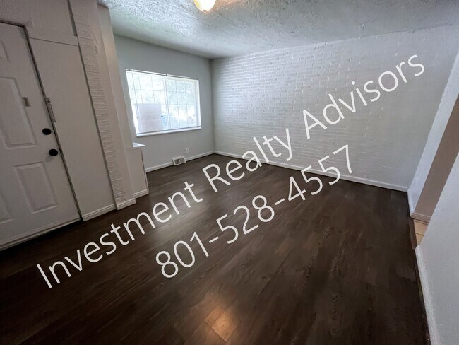 Foto del edificio - 1073 West 700 S