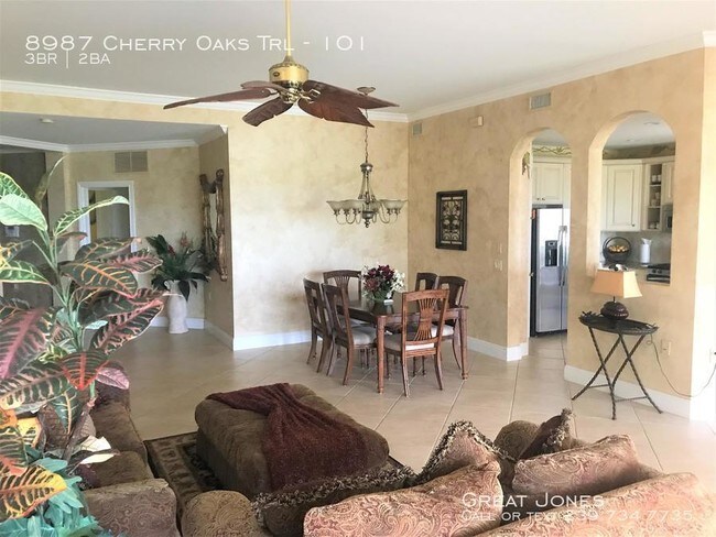 Building Photo - 8987 Cherry Oaks Trl