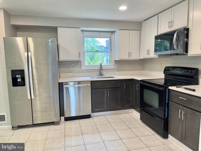 Foto del edificio - 2 Cinnabar Ct