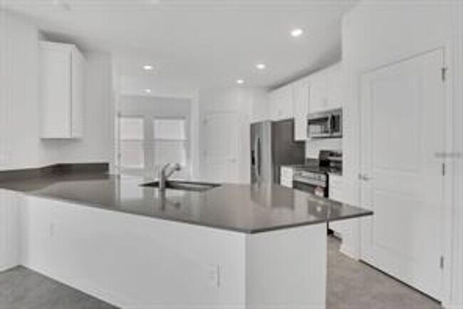 Foto del edificio - 3186 Armstrong Ave