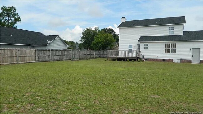 Foto del edificio - 122 Mosswood Dr