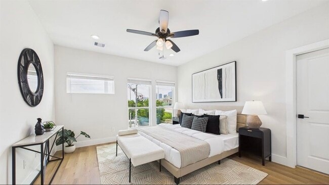 Foto del edificio - 1813 Brooks St