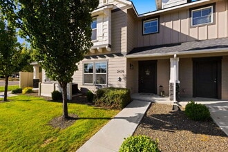 Building Photo - 2476 E Blue Tick St