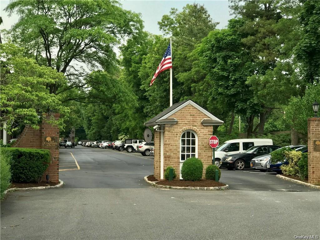 Primary Photo - 1 Consulate Dr