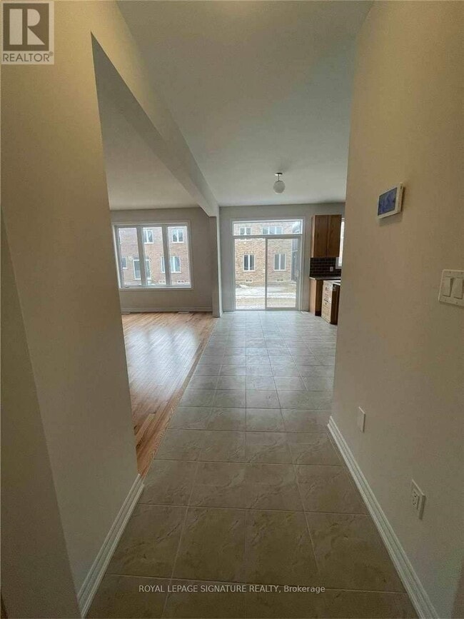 Building Photo - 404 Black Cherry Cres