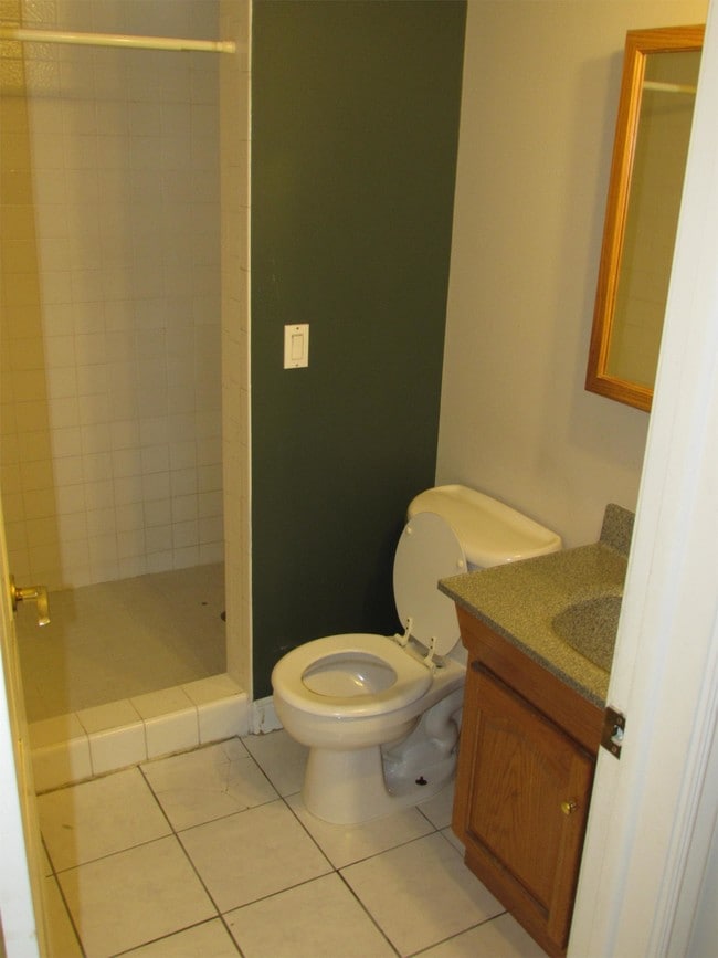 745 E Three Fountains Cir, Murray, UT 84107 Townhouse for Rent in