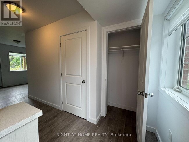 Building Photo - 99 HighRiver Trl
