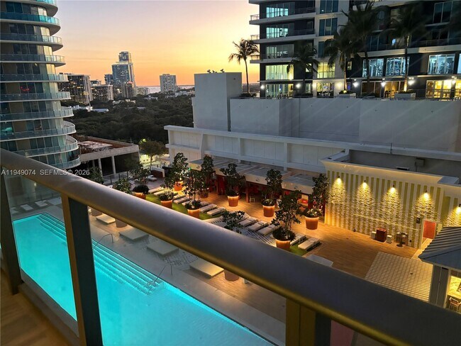 Building Photo - 1300 S Miami Ave