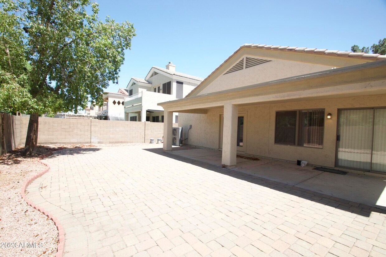 2724 W Lamar Rd, Phoenix, AZ 85017